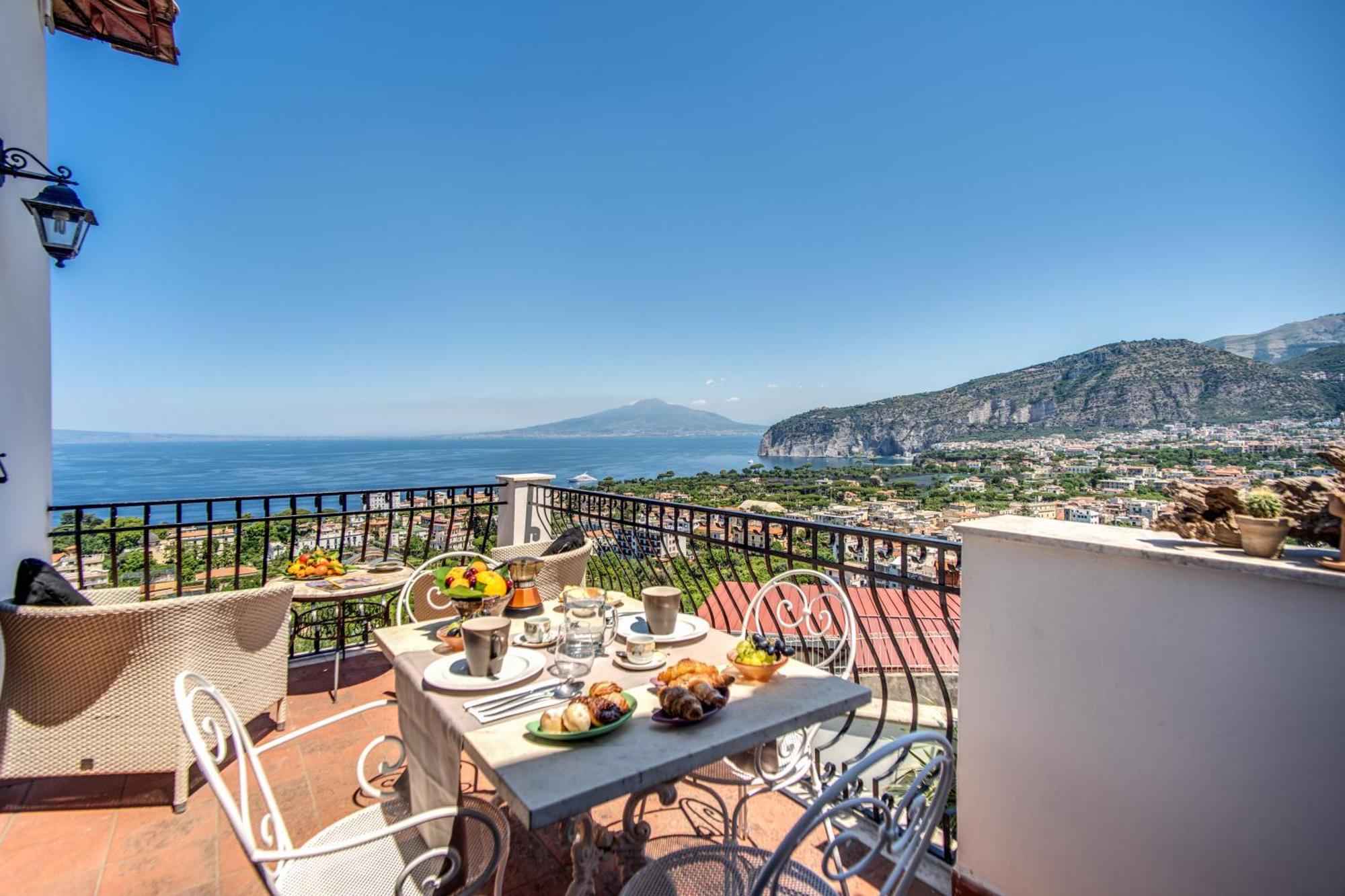 M Suites Sorrent Exterior foto